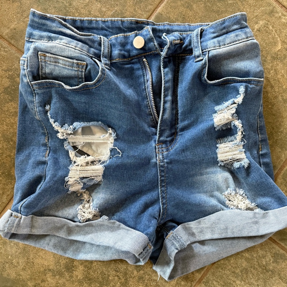 🎀3/$25🎀 SHEIN Ripped Blue Jean Shorts